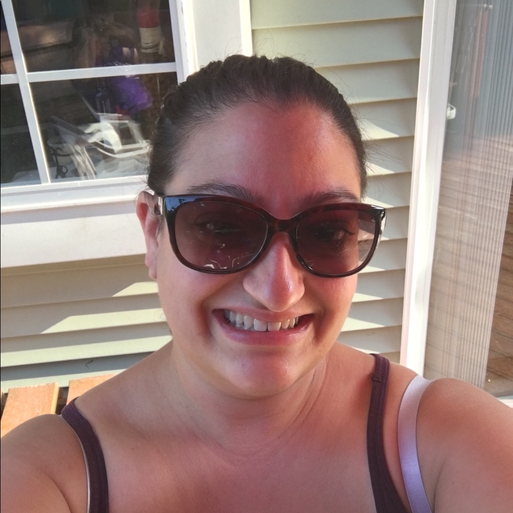 Meet your Posher, Deanna